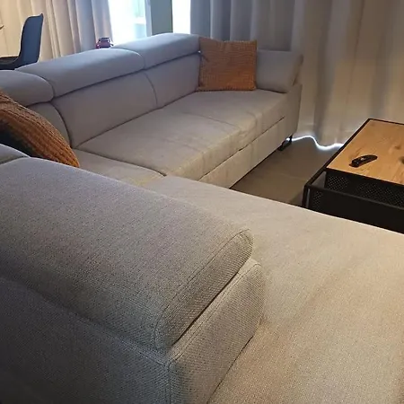 Deer Vlakbij Zee En Gratis P Apartament